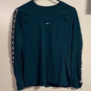 Nike long sleeve size L